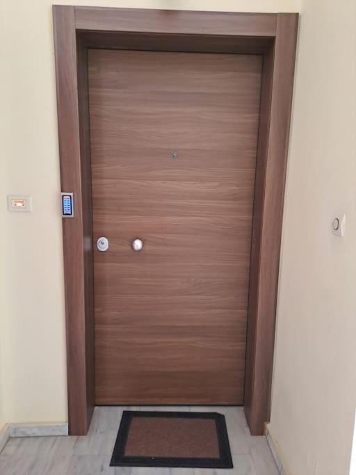 Δίπλα Στο Πάρκο Apartment Kalamata Luaran gambar