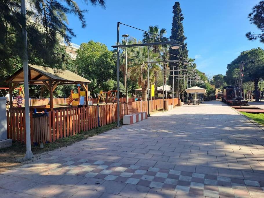 Δίπλα Στο Πάρκο Apartment Kalamata Luaran gambar