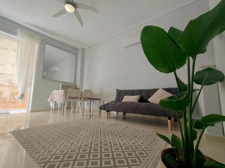 Δίπλα Στο Πάρκο Apartment Kalamata Luaran gambar